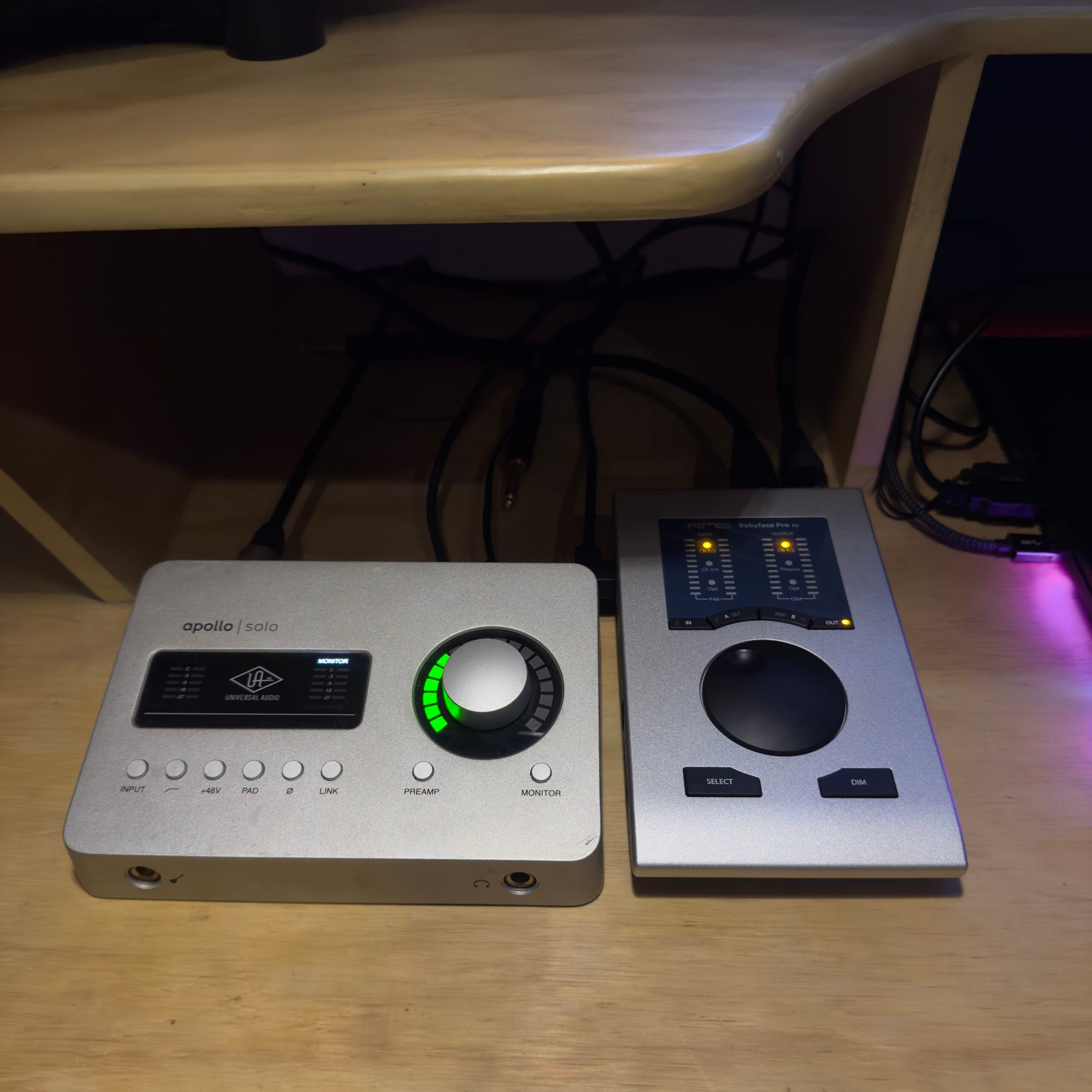 Interfaces Apollo y RME para procesamiento de audio profesional en Laureles-Estadio